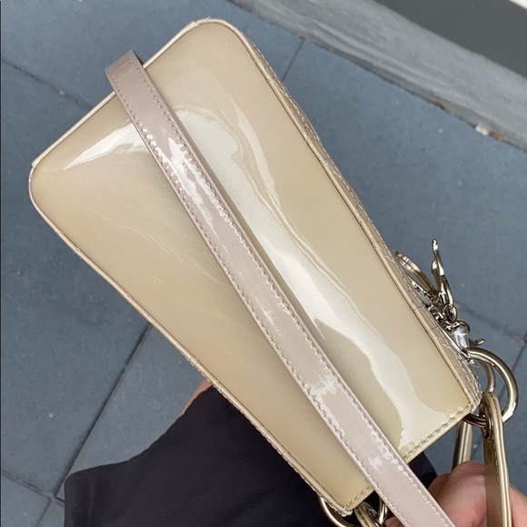 COPY - EXTRA PHOTOS Medium Lady Dior - Picture 5 of 16